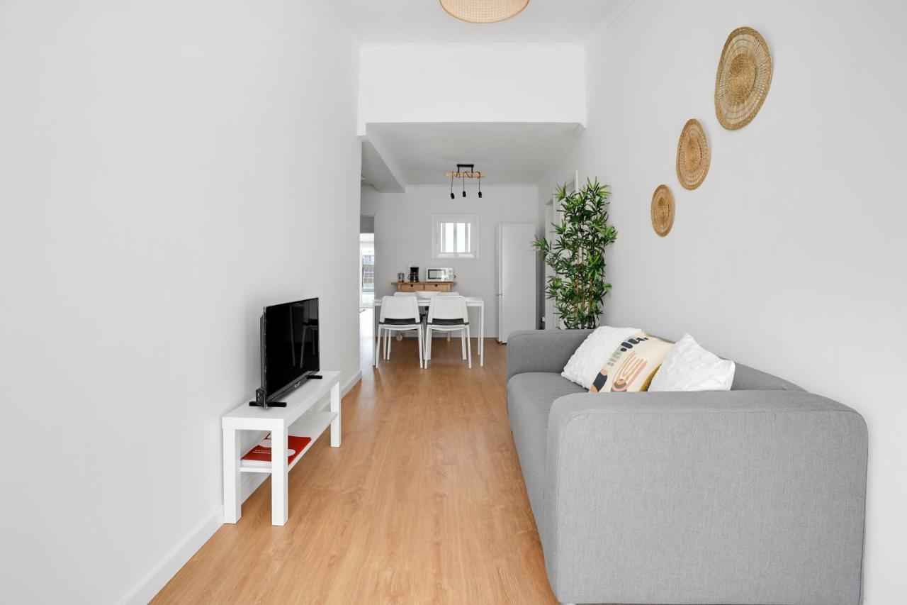 Sunny 2 Bedroom Apartment In Almada - Balconies With River View Экстерьер фото